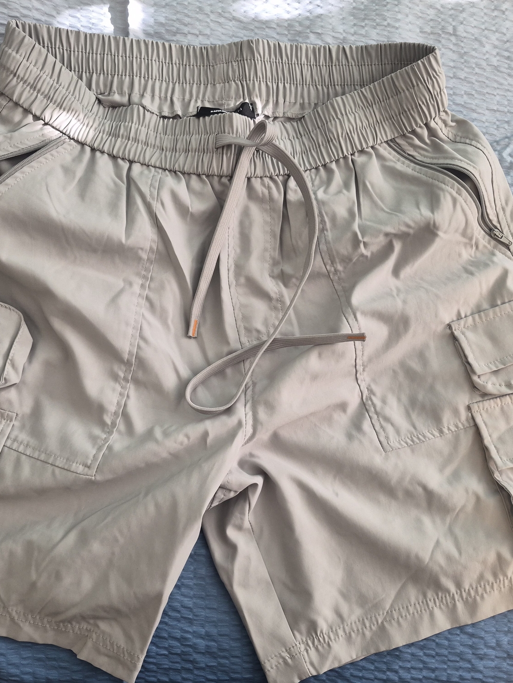Men's Cargo Drawstring Shorts in Light Cream